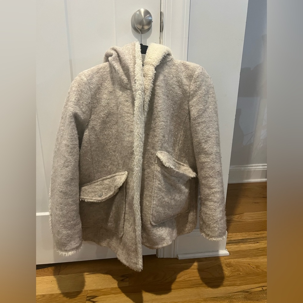 Zara fluffy coat